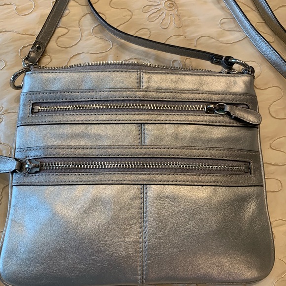 Coach Silver Leather Bag - Picture 2 of 6